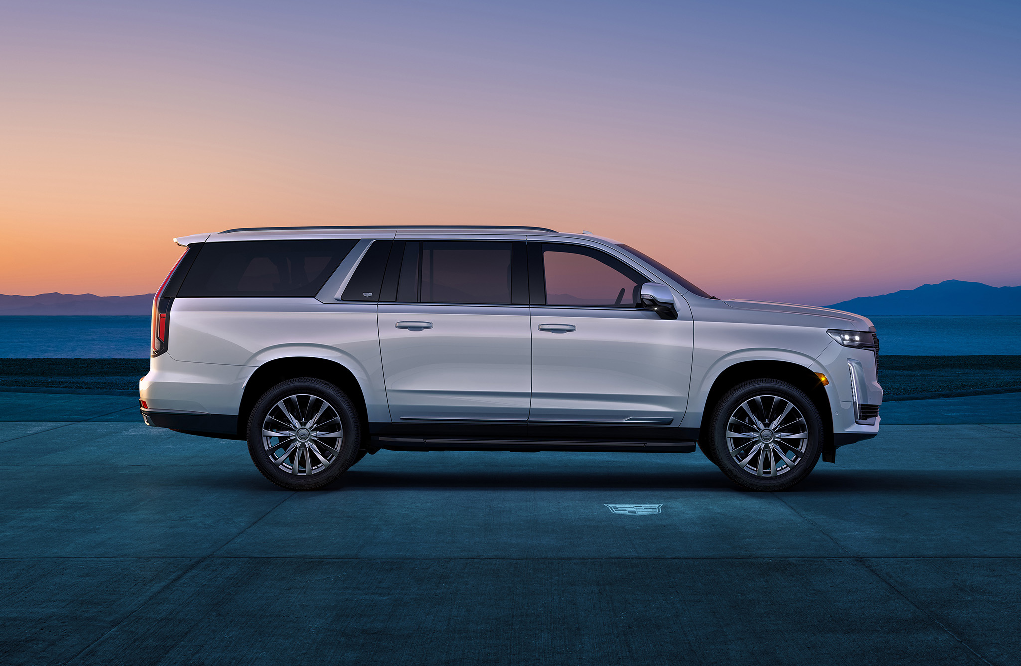 A GM dealership service department overwhelmed with engine replacement orders and customer inquiries.