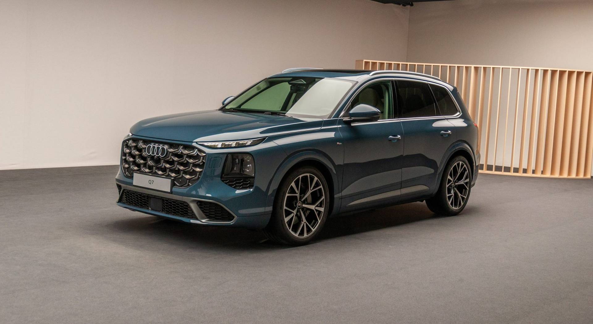 2027 Audi Q7 Review: Bold Aesthetic Overhaul Meets Production Compromises