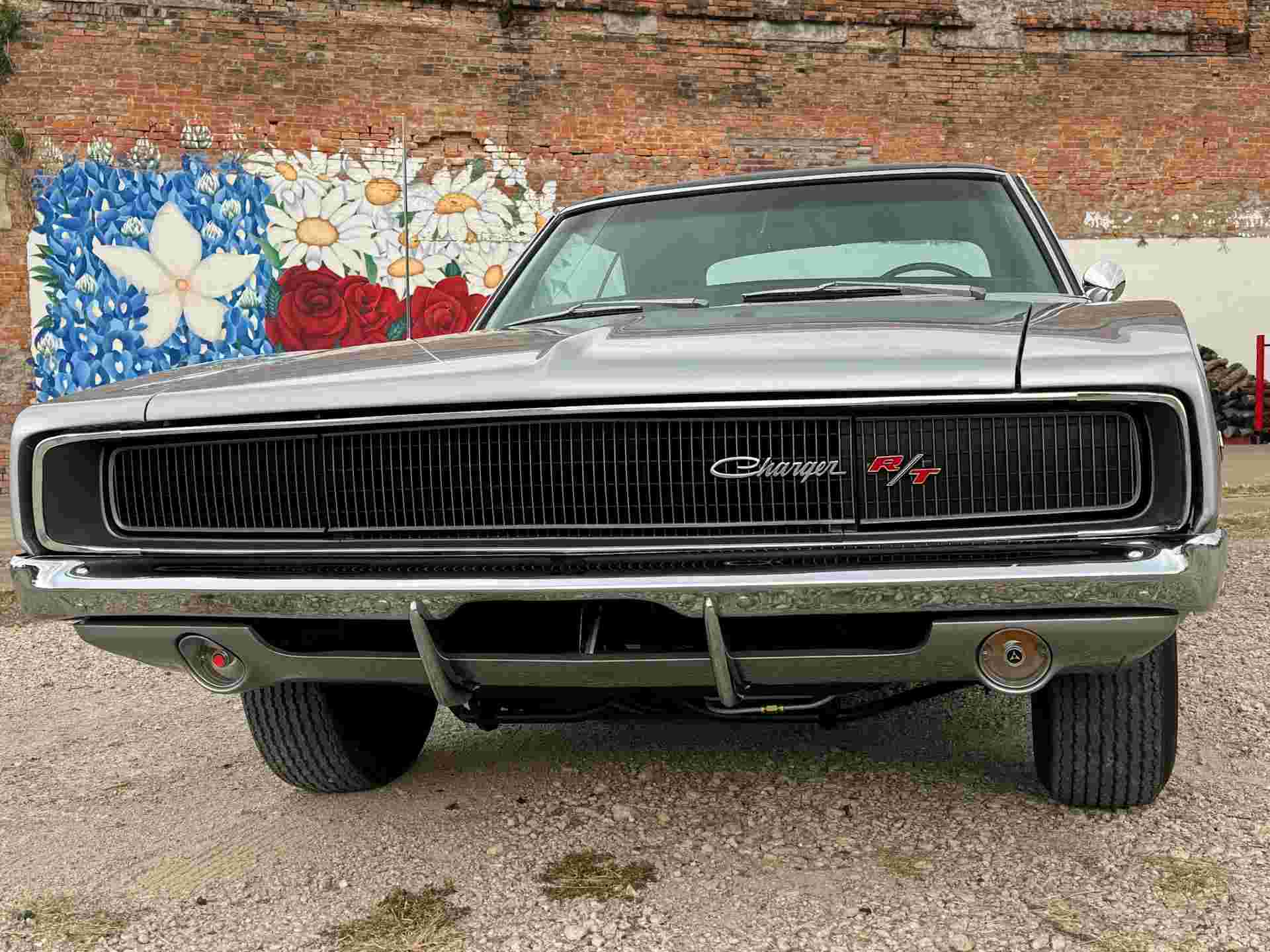 1968 Dodge Charger R/T V8 Hemi Silver Survivor