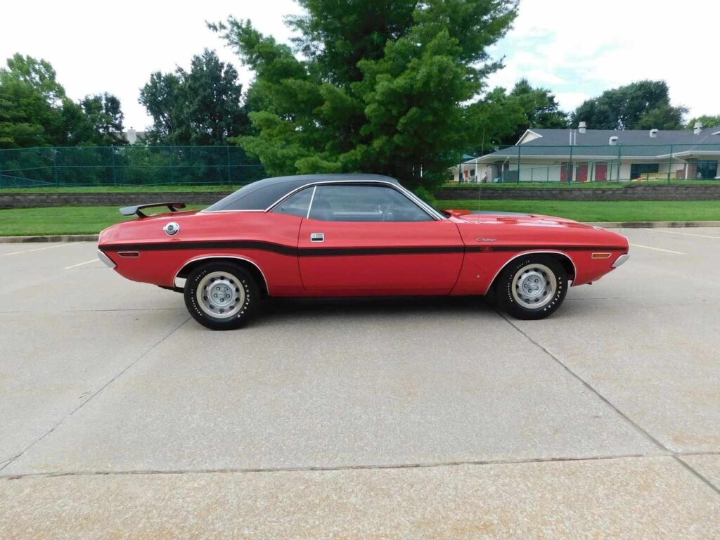 1970 Dodge Challenger R/T 440 Six-Pack with Super Track Pack for Sale