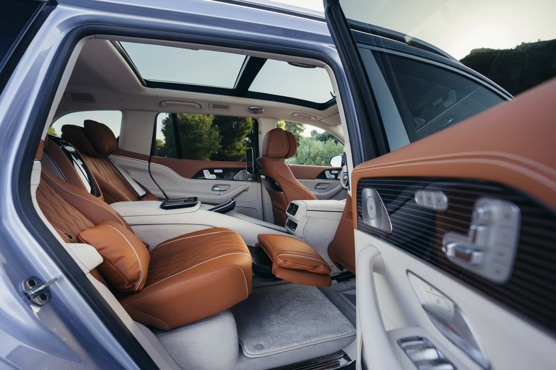 2027 Mercedes-Maybach GLS 680 Facelift Unveiled With 603-HP V8