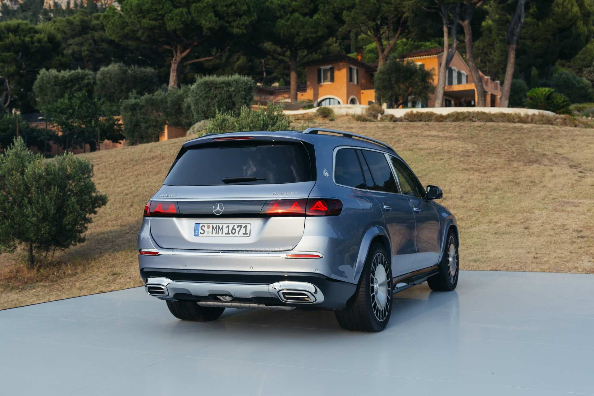 2027 Mercedes-Maybach GLS 680 Facelift Unveiled With 603-HP V8